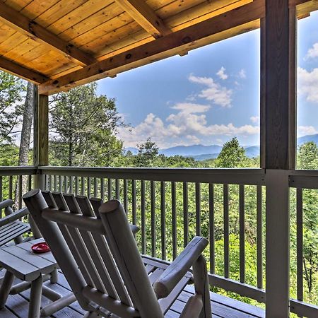 Gatlinburg Cabin With Pool Table And Hot Tub! Exterior foto