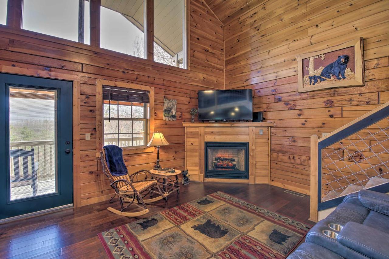 Gatlinburg Cabin With Pool Table And Hot Tub! Exterior foto