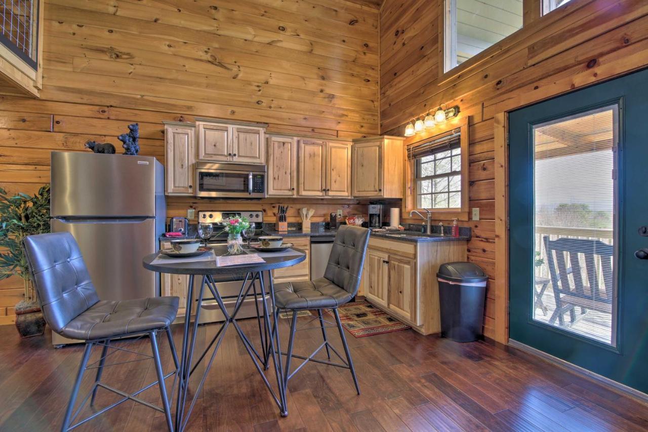 Gatlinburg Cabin With Pool Table And Hot Tub! Exterior foto