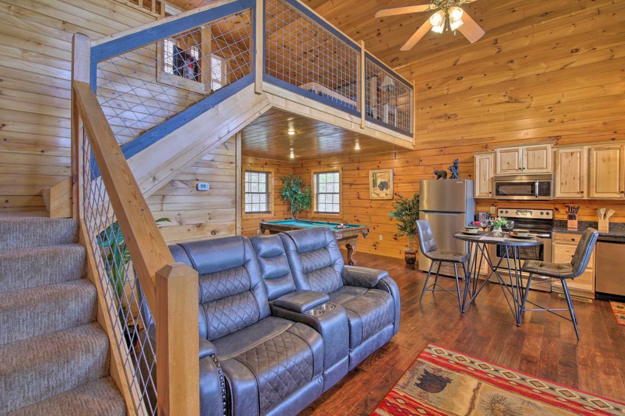 Gatlinburg Cabin With Pool Table And Hot Tub! Exterior foto